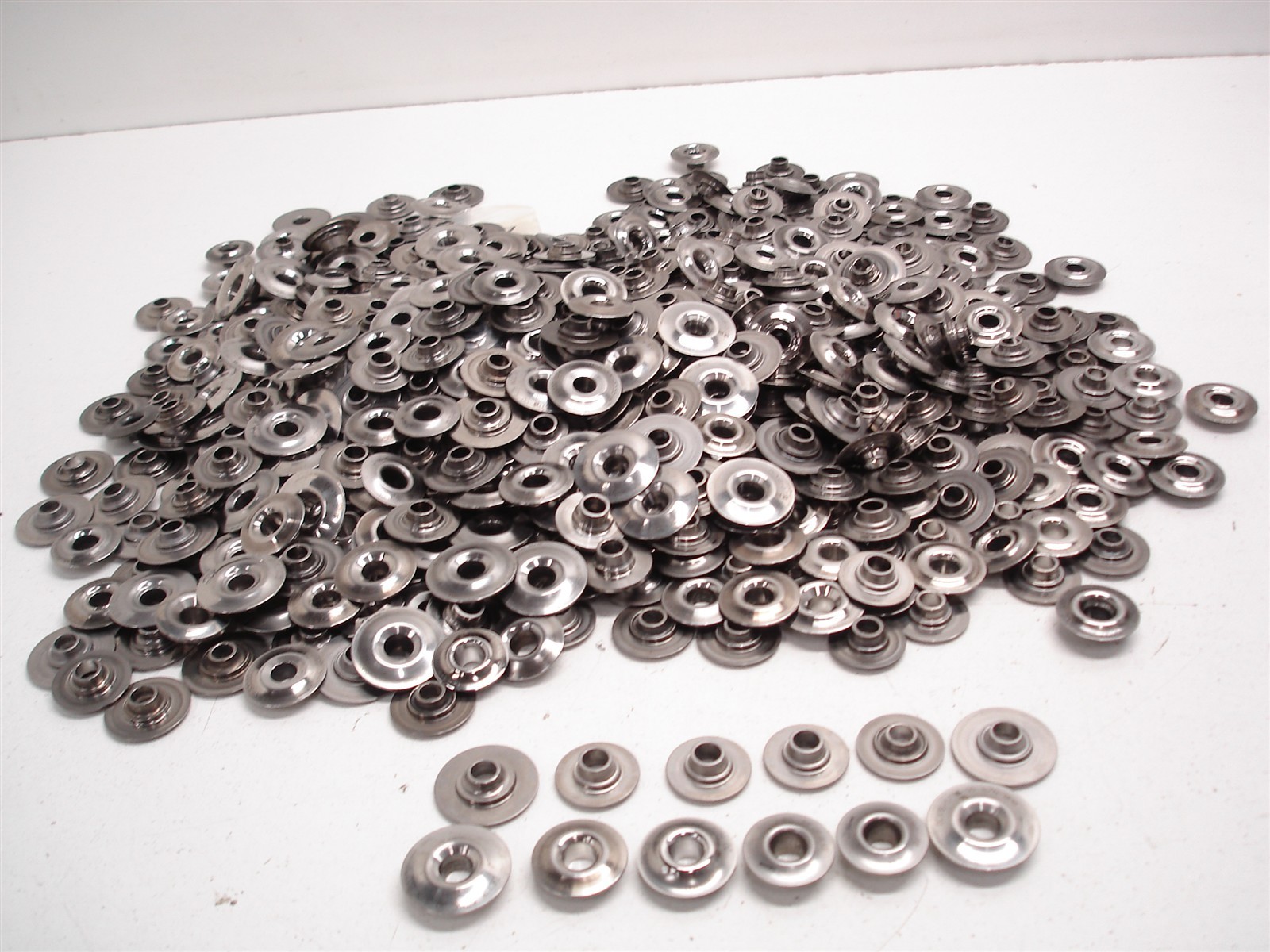 BULK 615 pcs NASCAR DEL WEST STEEL VALVE SPRING RETAINERS MINI TOPLOCK HENDRICK