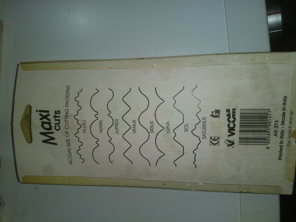 MAXI CUTS SCISSORS FOR CRAFTS ETC NEW PLUTO (B)