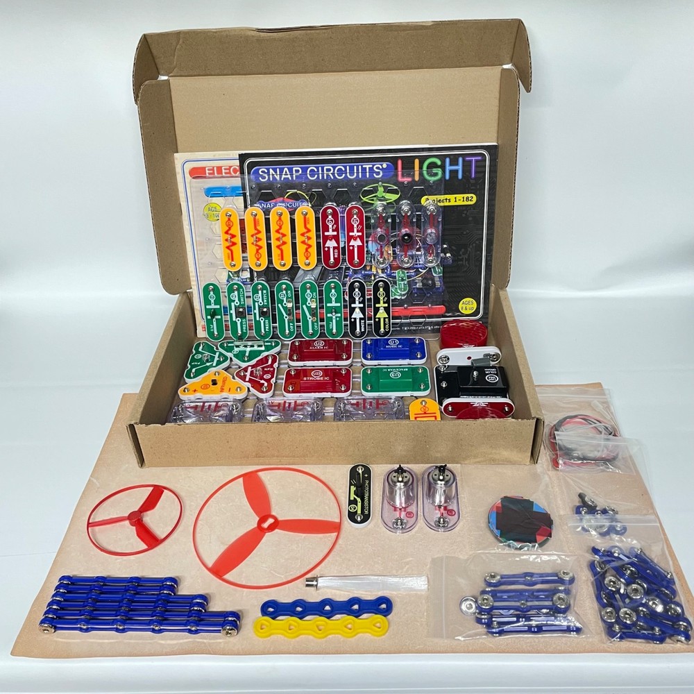 Elenco Snap Circuits - STEM Electronics Exploration Set - Kit/Kits?