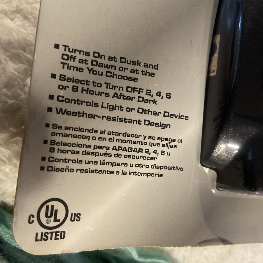 Defiant Outdoor Plug-In Light Sensing Timer