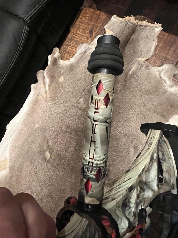 Bowtech Experience RH Compound Bow