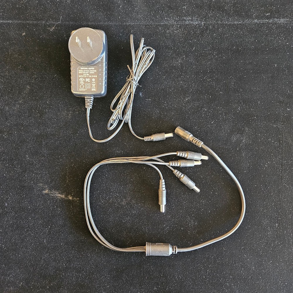 Switching Adapter SOY024A-1200200US with 4-Way Splitter