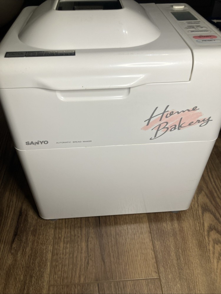 Sanyo SBM10 Automatic Bread Maker Machine Home Bakery