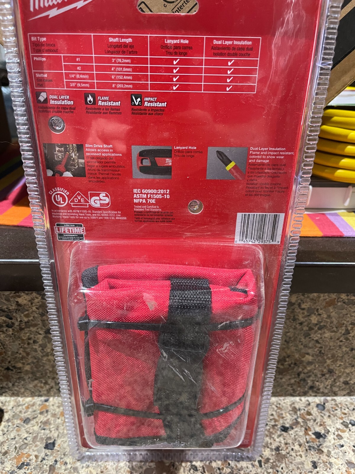 Milwaukee 1000V Insulated Electricians Hand Tool Sets (48-22-2215 & 48-22-2204)