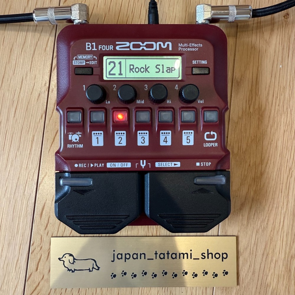 Zoom B1 Four Bass Multi-Effects Pedal Processor Red 9 Amp Models 60 EffectsOpens