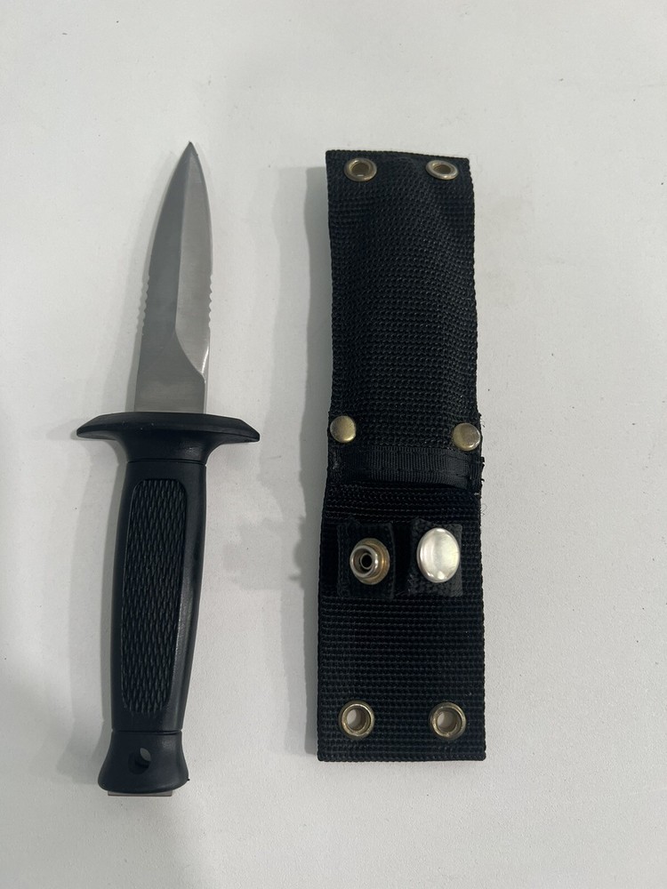 Boot Dagger With sheath Vintage new in box