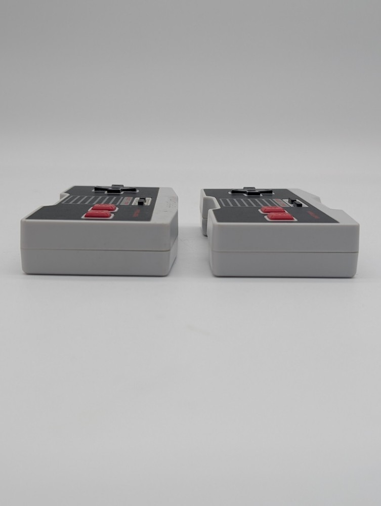 Original NES Mini Classic Console Nintendo System 2 Wireless Controllers