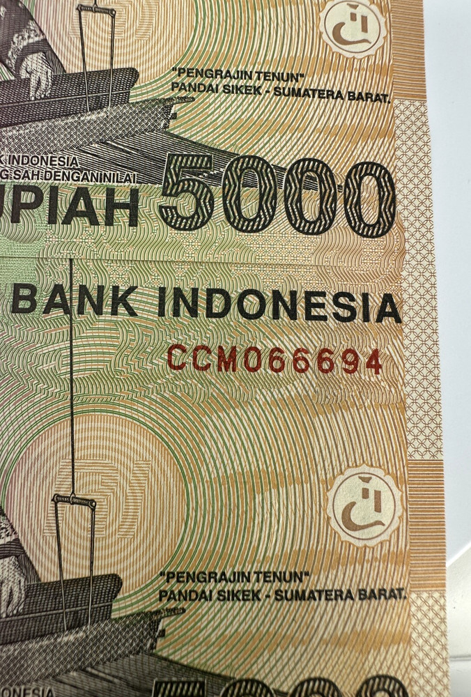 2001 Indonesia 5000 Rupiah p142a 4pc sequential UNC