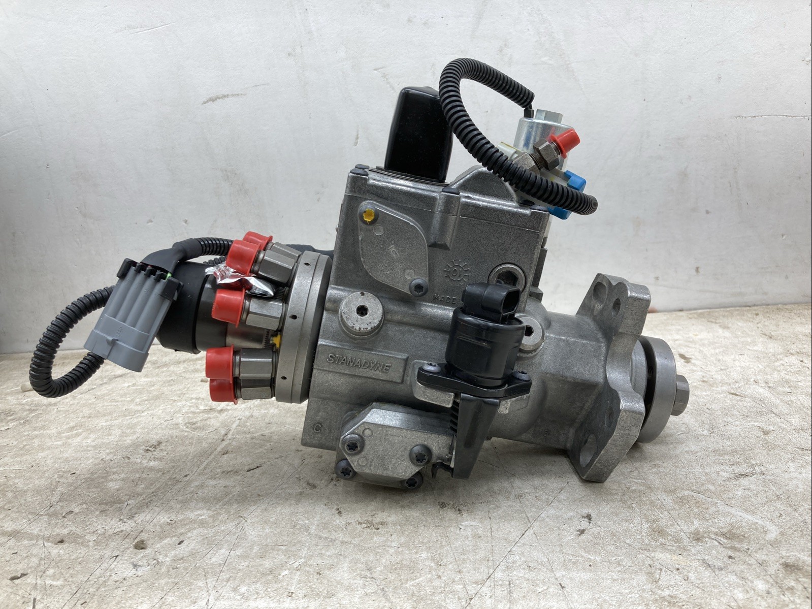 Stanadyne Diesel Injection Pump DS4-5521 (New Old Stock)
