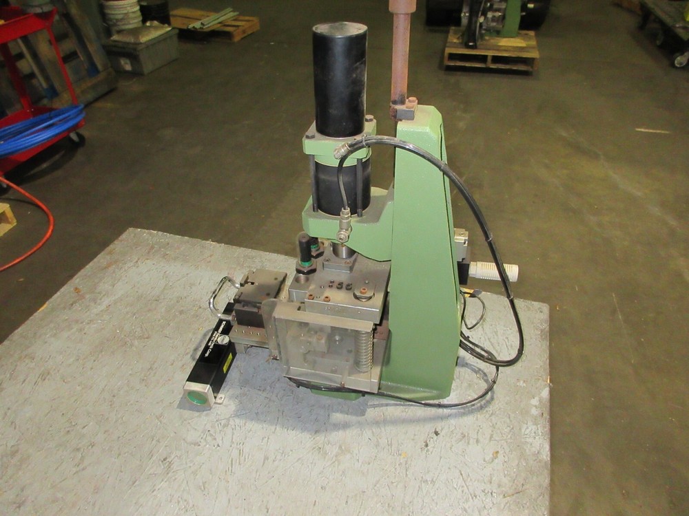 SCHMIDT PNEUMATIC PRESS 2" STROKE TYPE 22 / 22-005 650LB CAPACITY #C