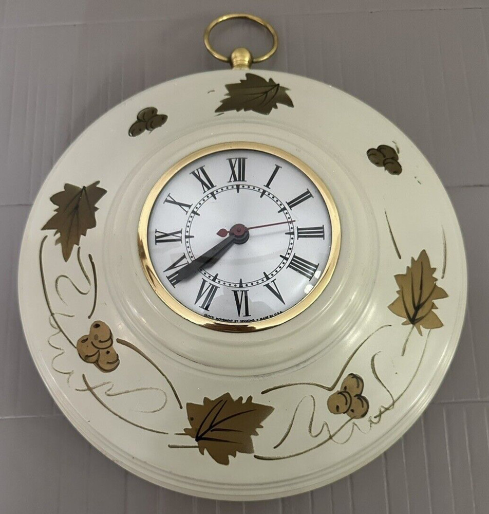 Vintage Mid Century Sessions Fall Berry & Leaf Electric Wall Clock TESTED WORK