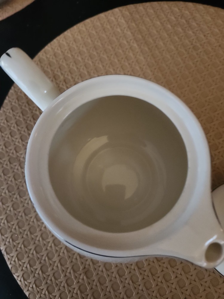 hanover white melody teapot