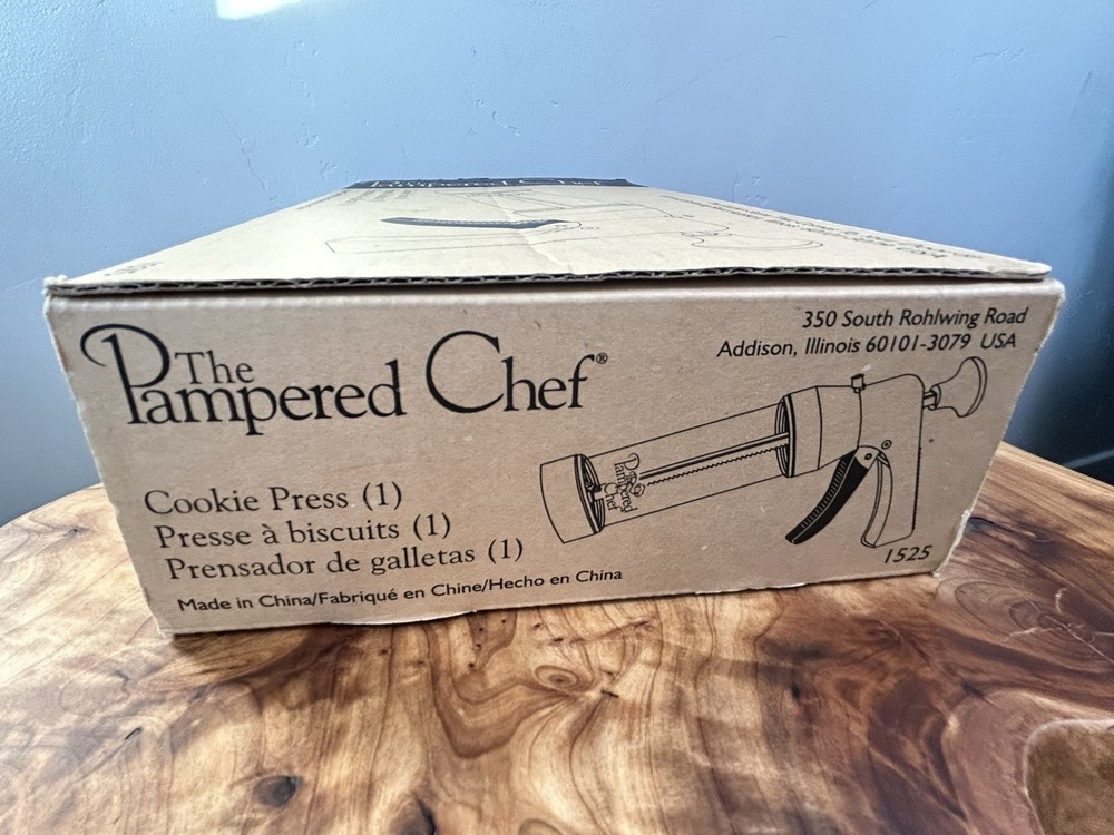 Pampered Chef Cookie Press 1525 Complete Set with all 16 Discs