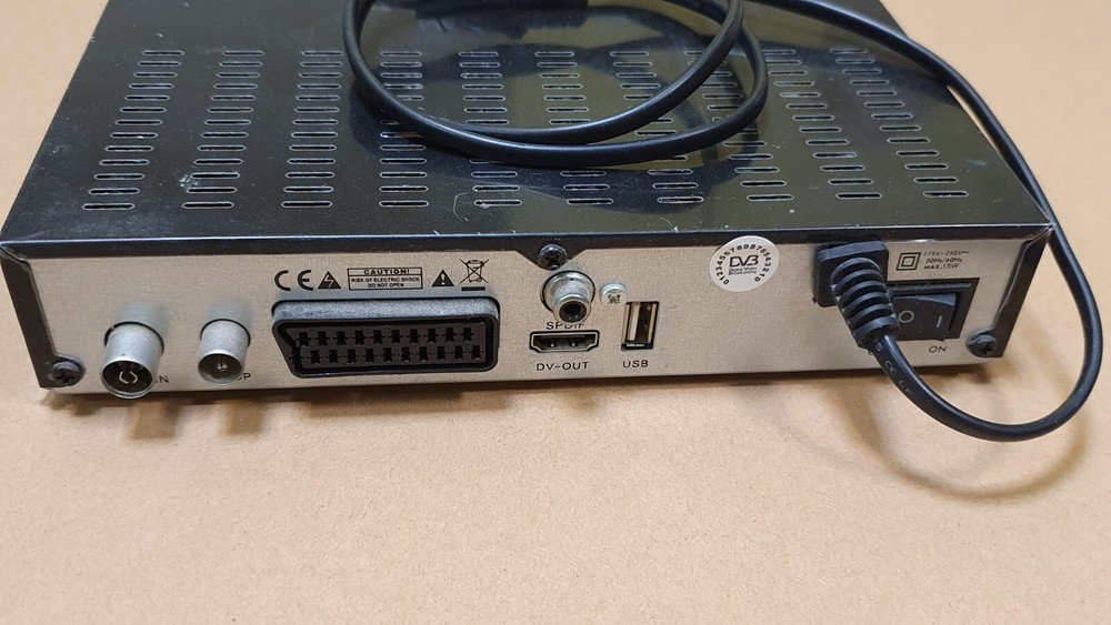 WAYTEQ HD95CX DVB-T RECEIVER STB SET TOP BOX WITH REMOTE BOXED