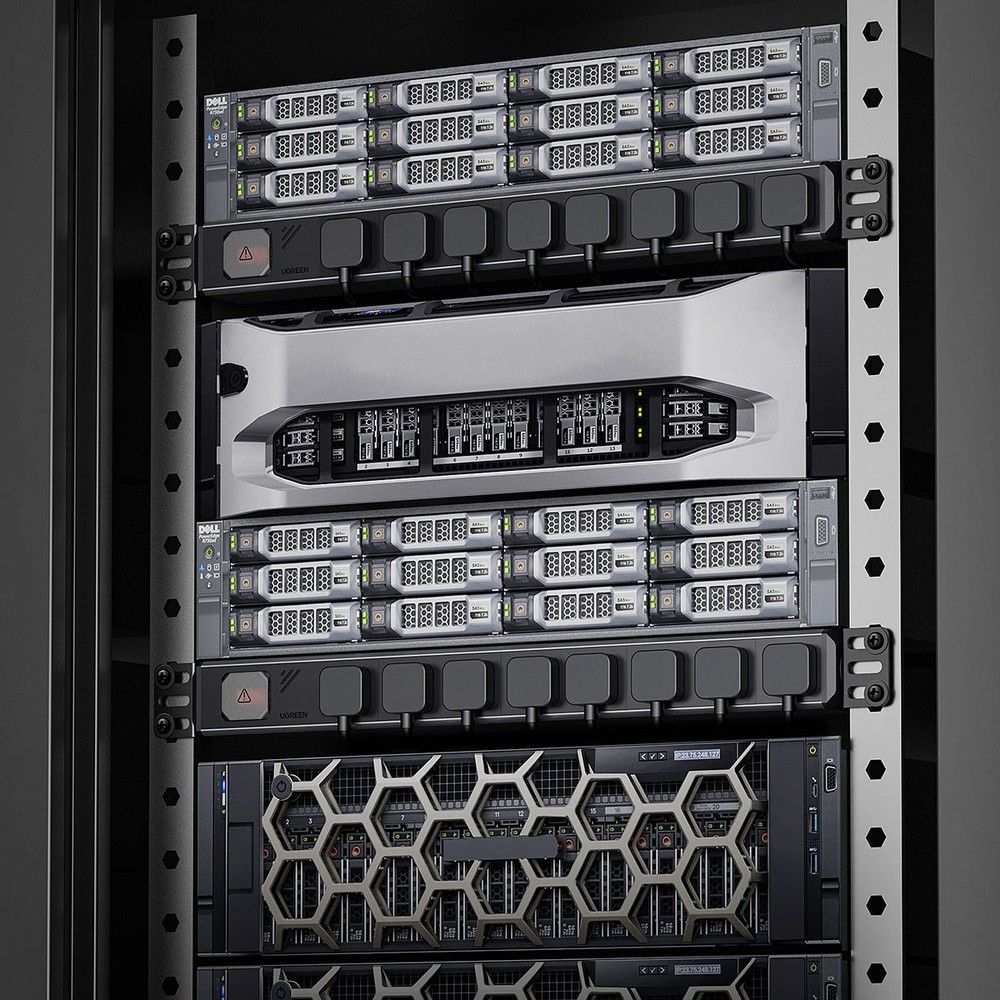 UGREEN 8-Outlet Rackmount PDU Surge Protector