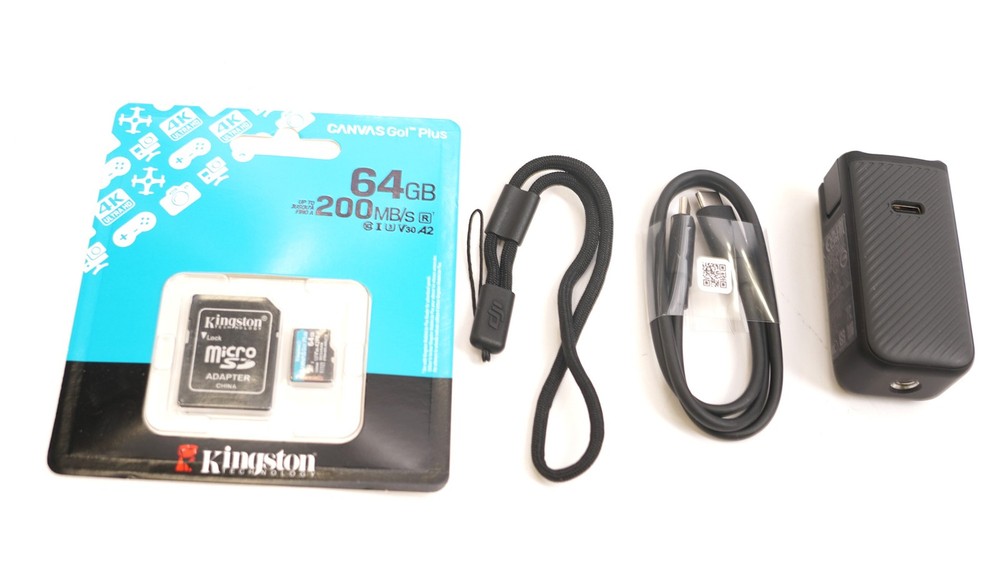 DJI Osmo Pocket 3 Capture More Combo 4K Vlogging Camera