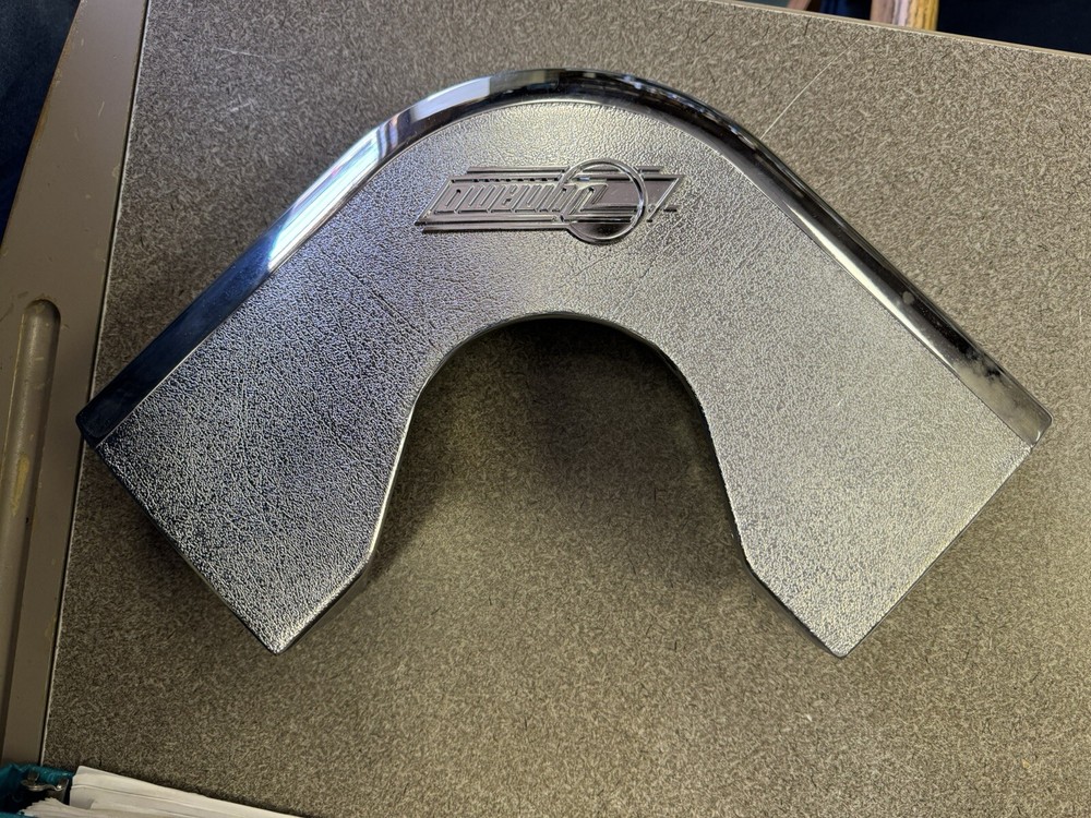 Dynamo Corner Casting (SET OF 4) rounded corner