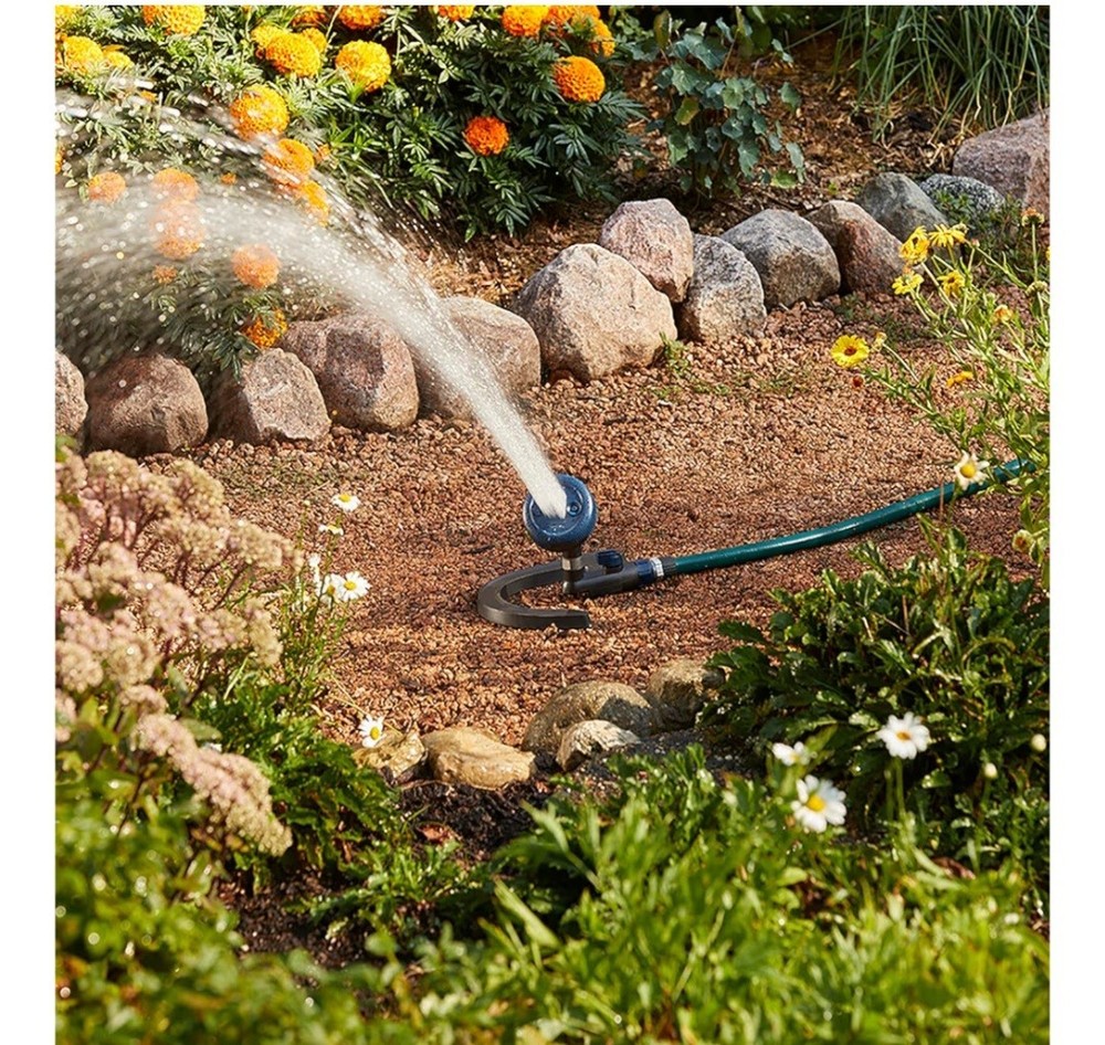 Gilmour 813483-1002 Pivoting Multi-Pattern Hook Sprinkler With On/Off Switch