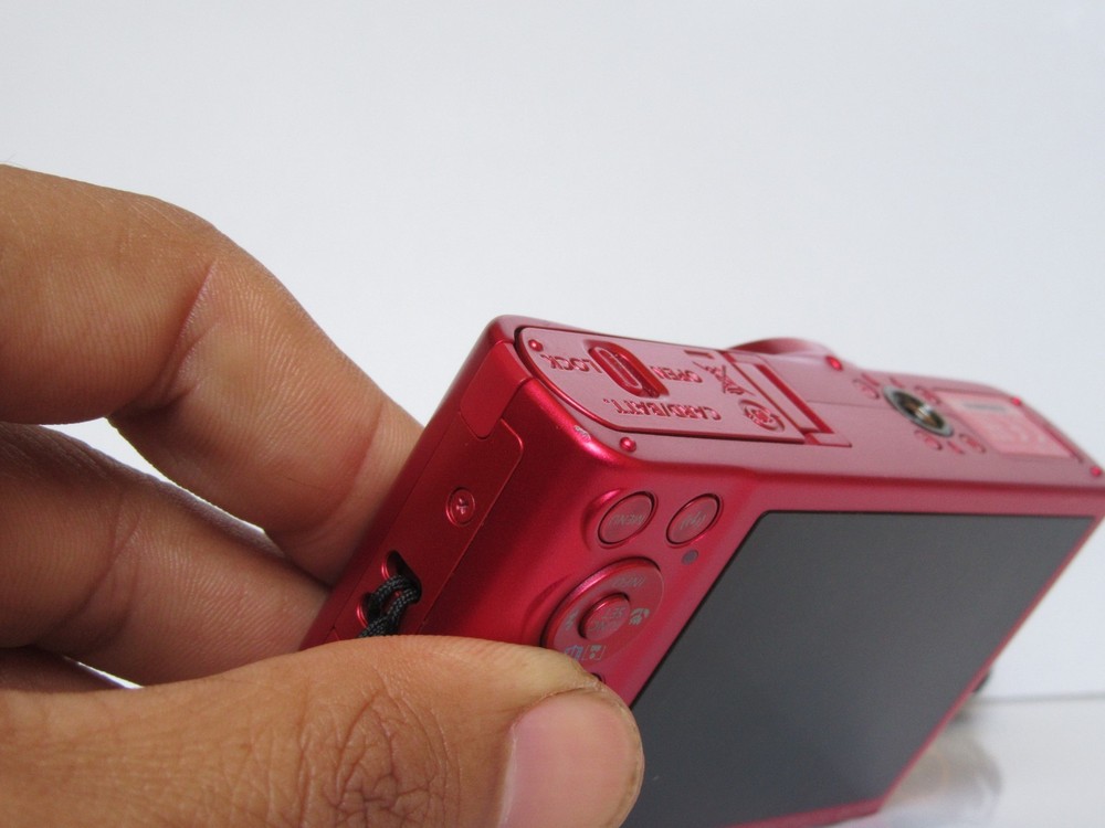 Canon PowerShot SX620 HS 20.2MP Digital Camera - Red - Bundle - Great Condition