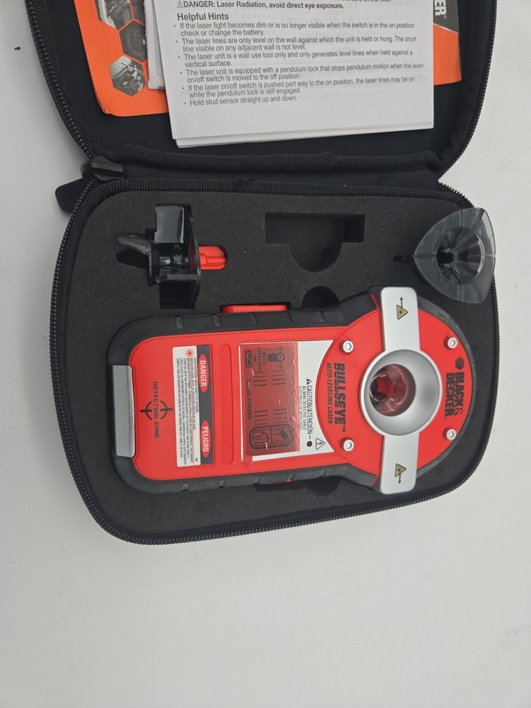 Black & Decker BDL190S Bullseye Auto Leveling Laser w/Stud Sensor + Storage Case