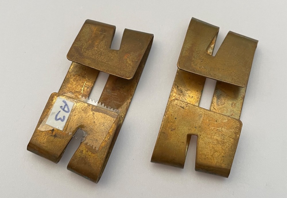 Metallic Shoulder Grades. lieutenant. A3 (L52)