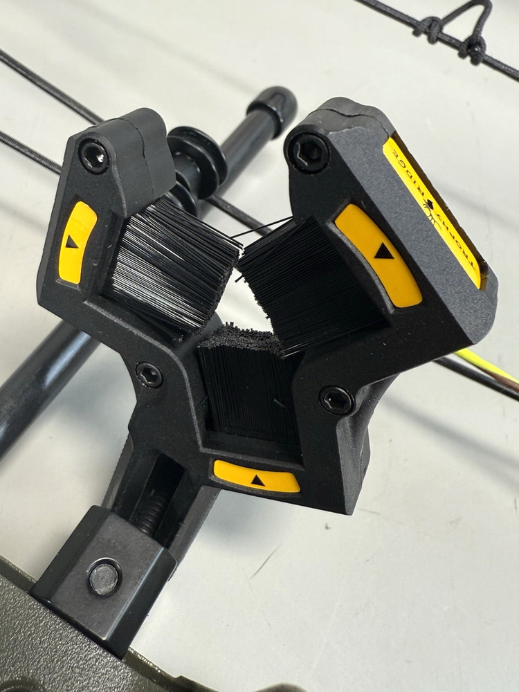 Bear THP Adapt 2+ RTH, 70 lb., Right Hand, Throwback Green