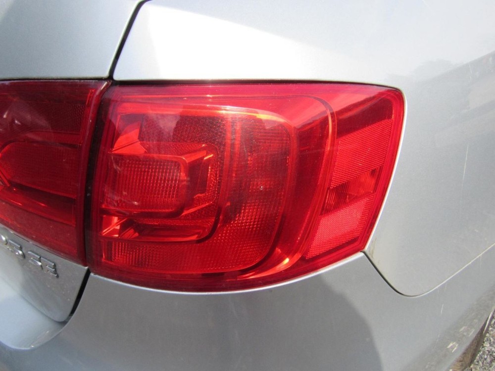 JETTA 2013 Glove Box 1037035