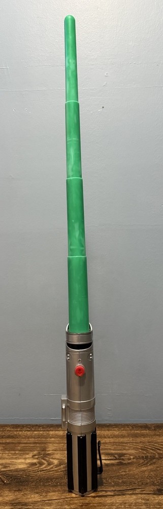 2004 Hasbro STAR WARS Collapsable Toy Lightsaber