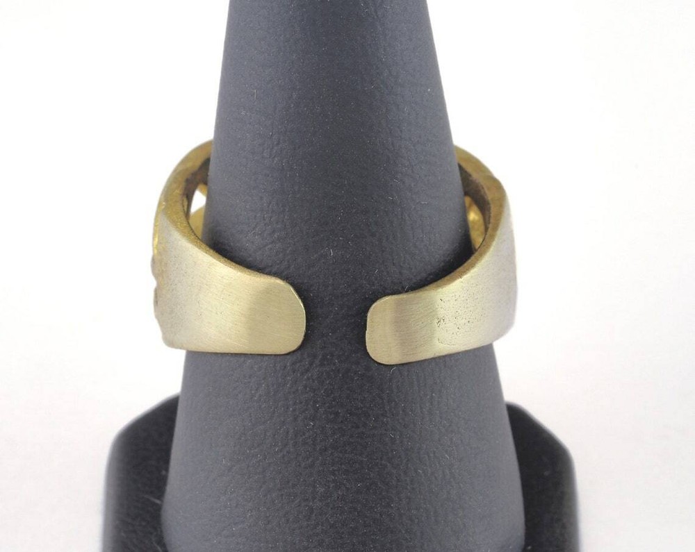 Ring Adjustable Ring Bezel - Raw brass (19mm 9US inner size - Adjustable )2703
