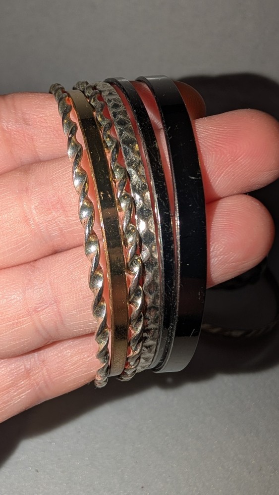 Vintage 9 PC Bangle Set Y2K