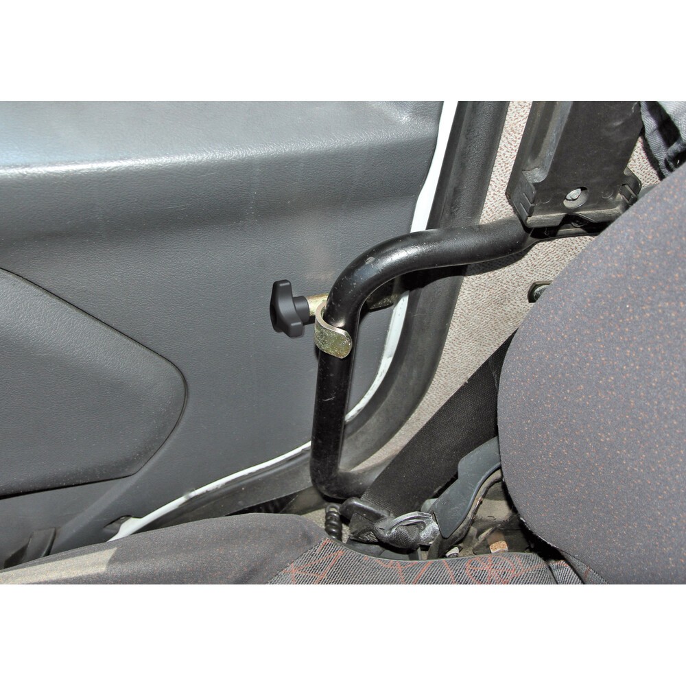 Additional internal locks for Renault Premium truck cabin 1 2