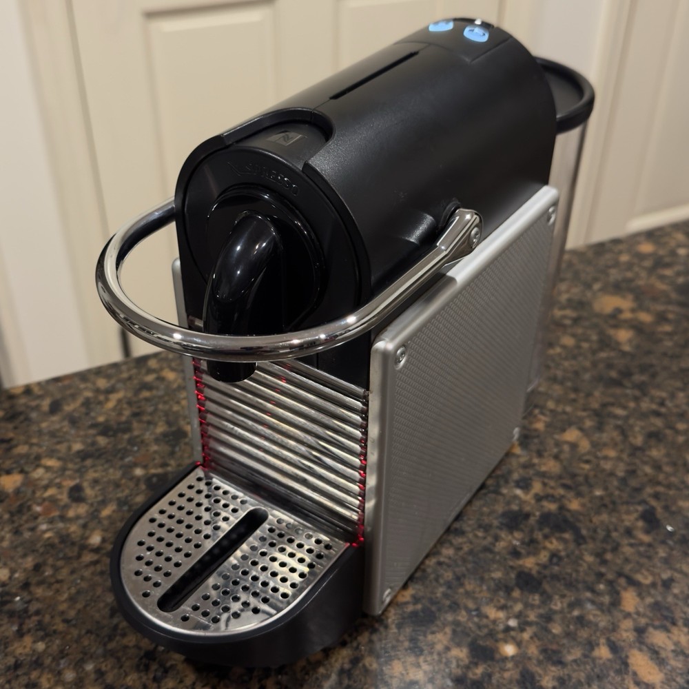 Nespresso Type D60 (Pixie) Coffee Machine Maker Brushed Aluminum/ Black Tested