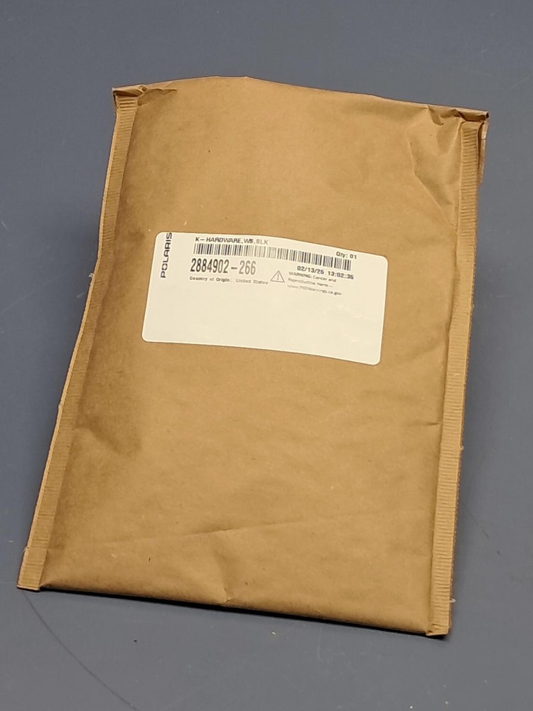 Indian Motorcycle Quick Release Windshield Mounting Spools, Black | 2884902-266