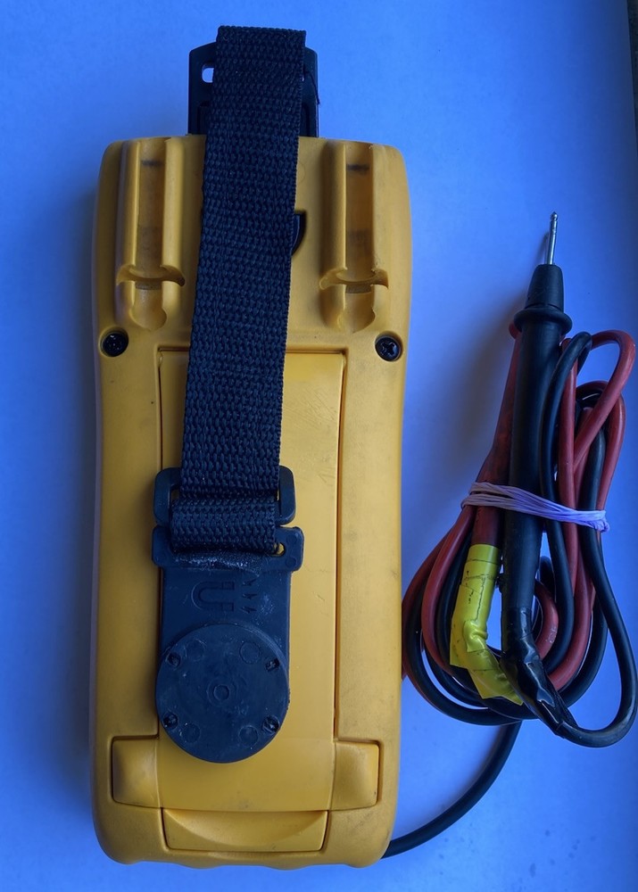 Fluke 177 True RMS Digital Multimeter used///