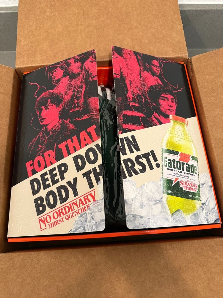 Gatorade x Stranger Things Upside Down Capsule - Size M - IN HANDS