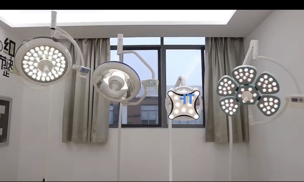 LED Portable & Mobile Surgical Operating Light. Many Models Available.