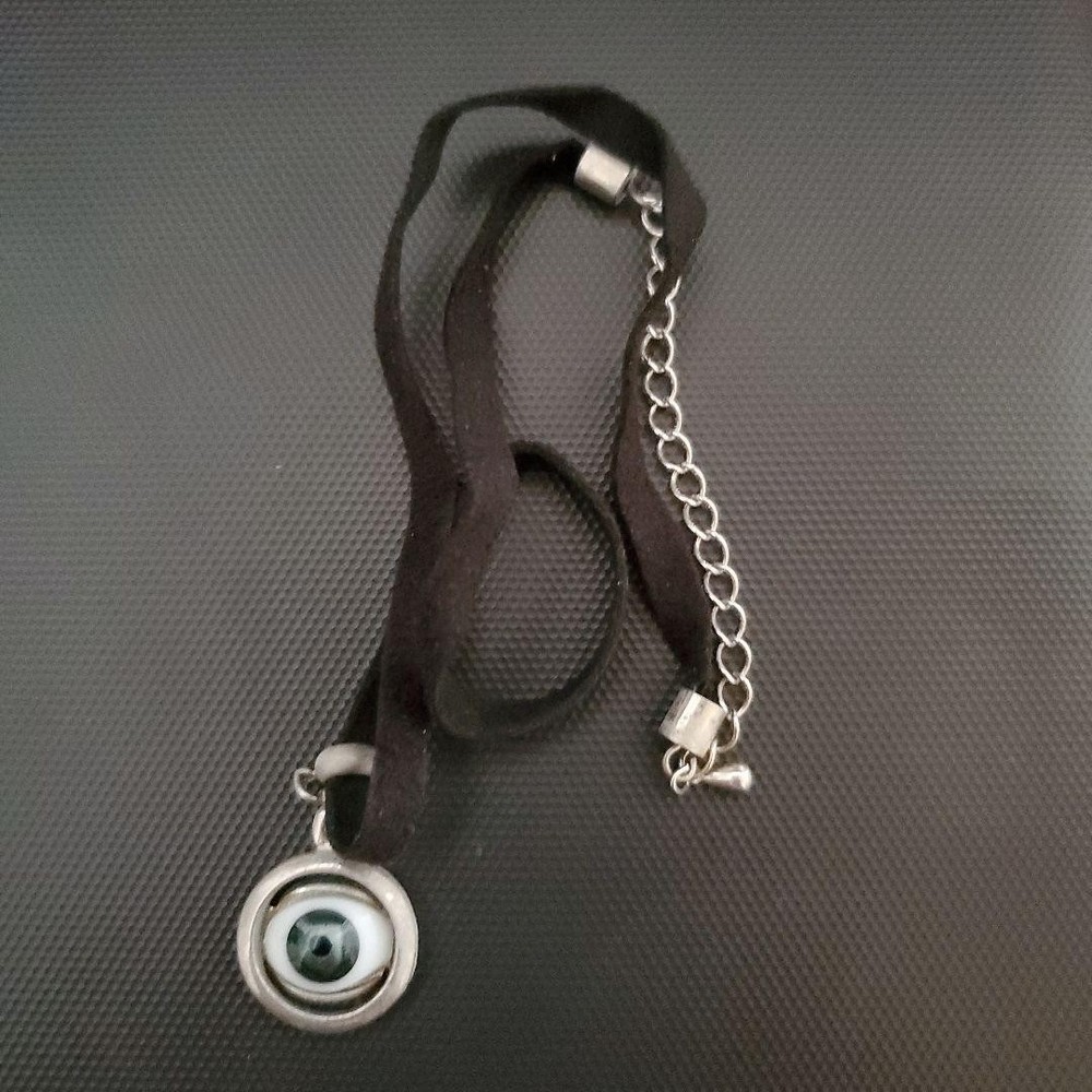 hide eyeball necklace
