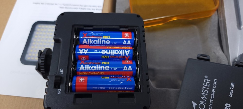 Promaster LED 120 Code 7200 Camera Camcorder Light