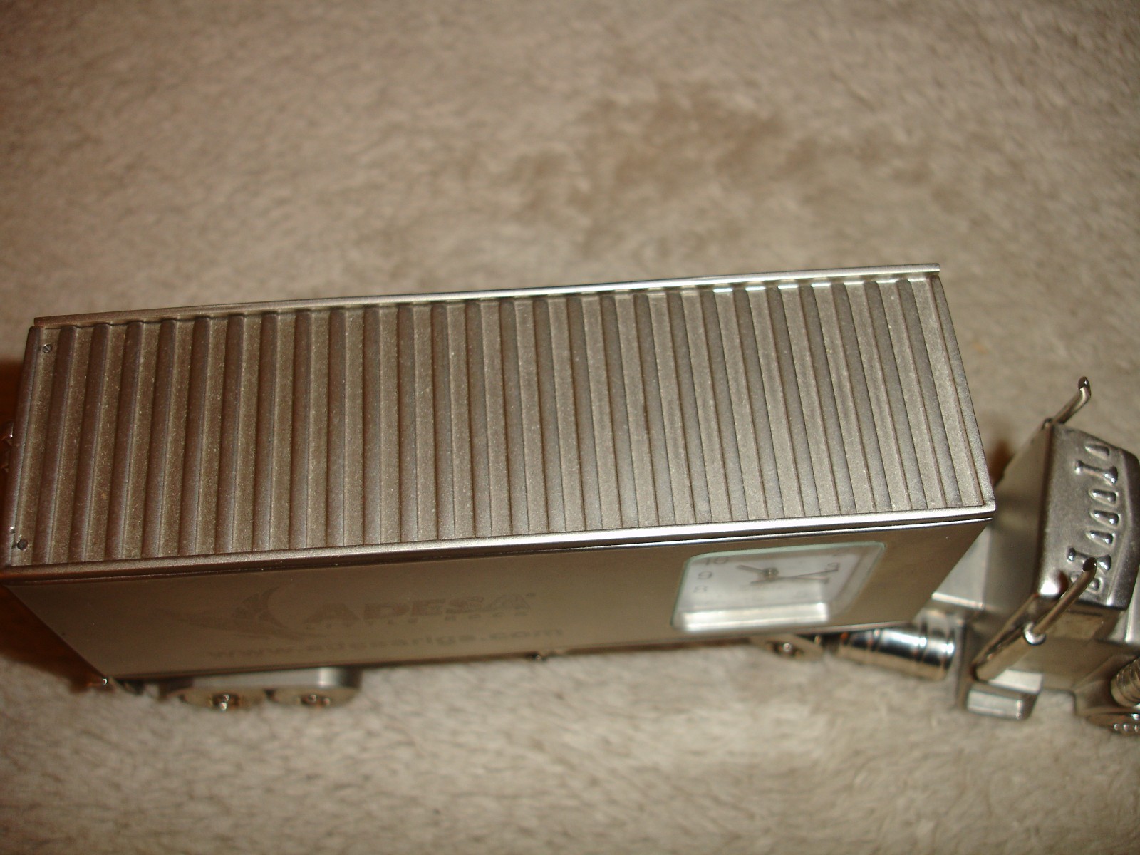 Adesa Little Rock Diecast Semi Truck 18 Wheeler Desk Clock 5.75" Silvertone