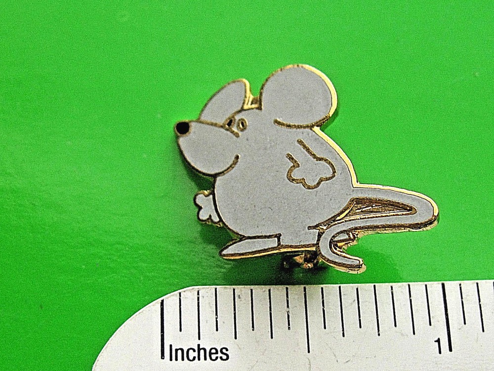 Smiling Comical MOUSE  - pin , brooch GIFT BOXED