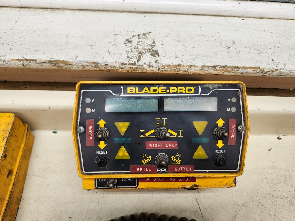 Spectra-Physics Blade-Pro Laserplane Motograder Machine Control System Used #2