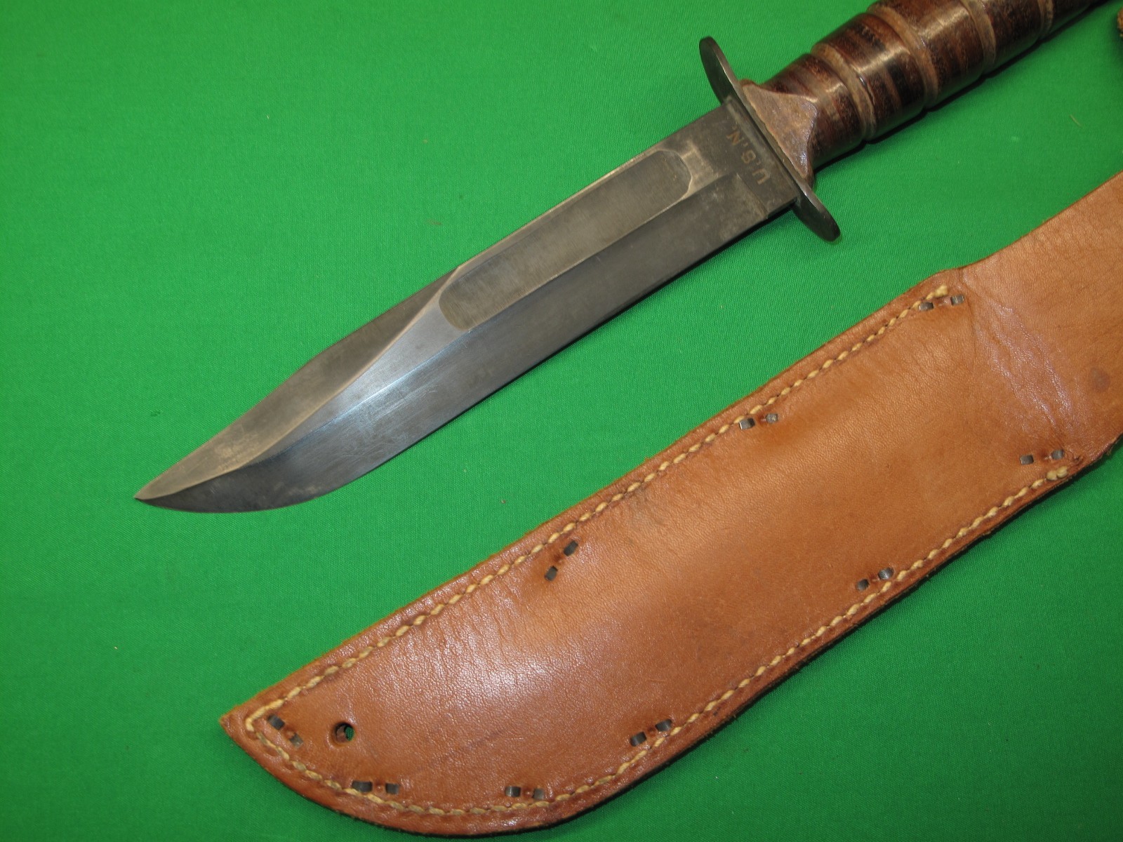 RARE US MARK 2 CAMILLUS KNIFE 1st VARIATION SCREW POMMEL