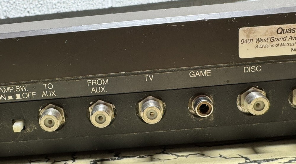 VTG Quasar Solid State Amplifier Video Controller Center Model VE581UN Untested