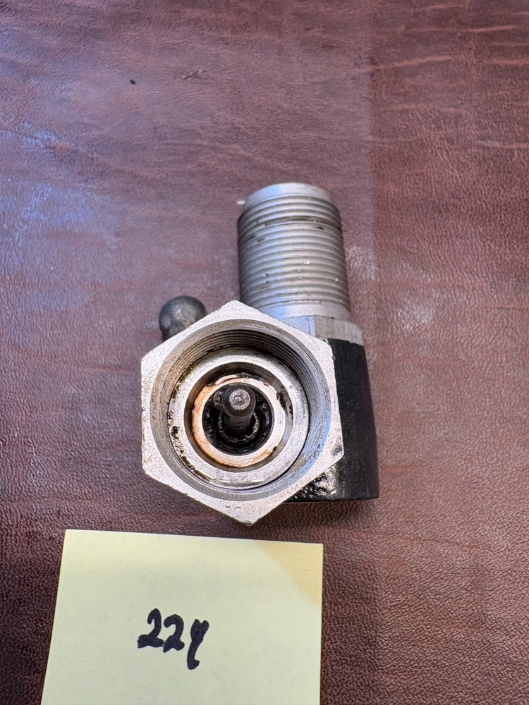 CONTINENTAL AIRCRAFT ENGINE 90 DEGREE TACH ADAPTER