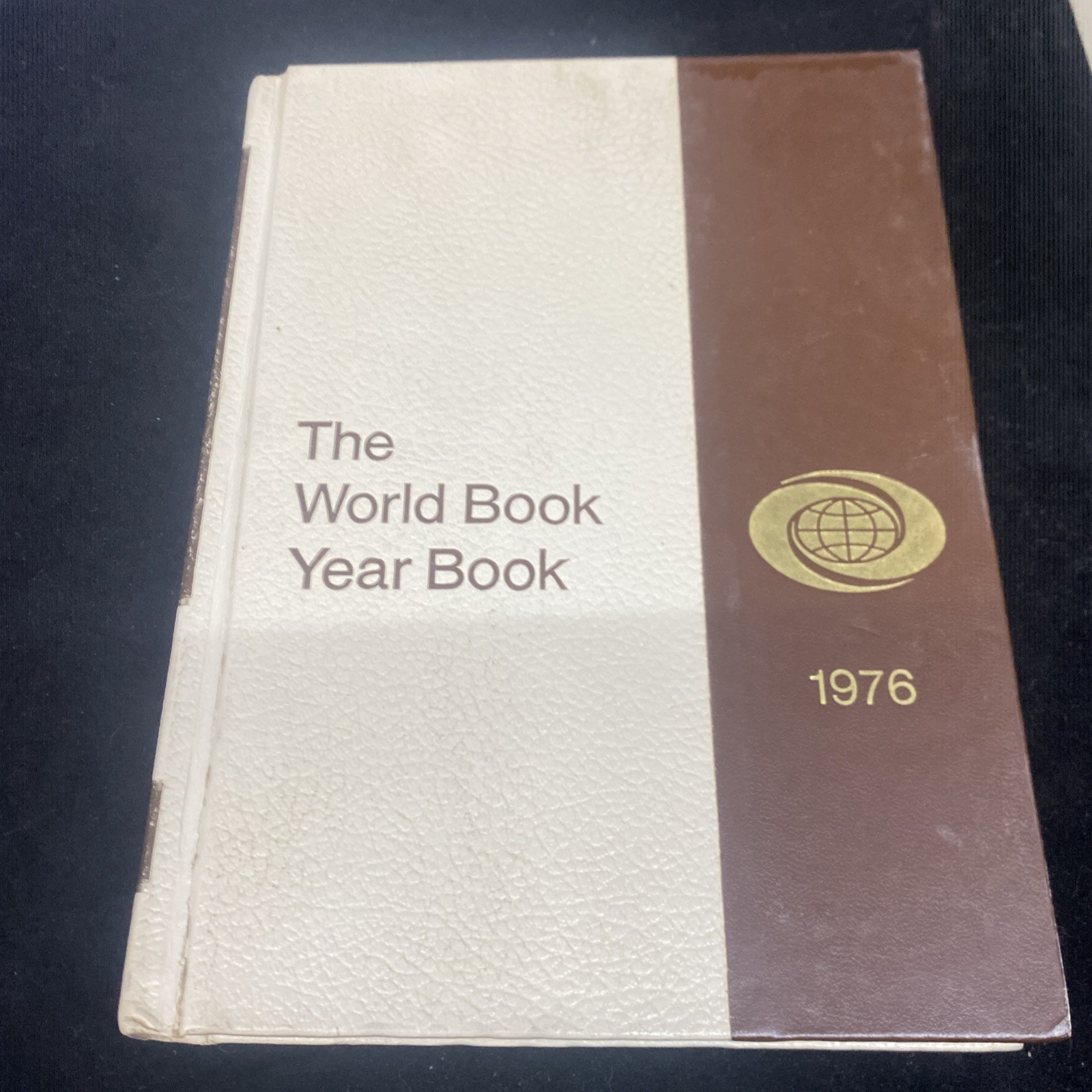 The World Book Year Book Set of 5 Volumes 1976to 1979 Year Book Science Year