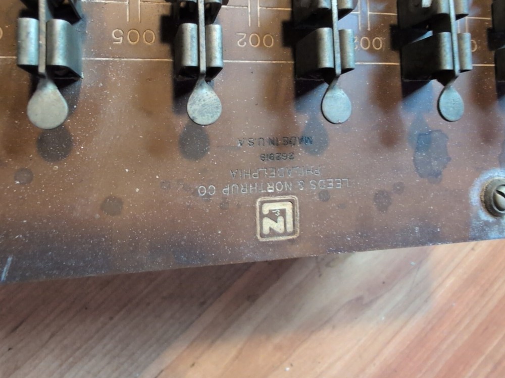 Leeds & Northrup Co. Microfarad Physics Lab Equipment Capacitor Tester