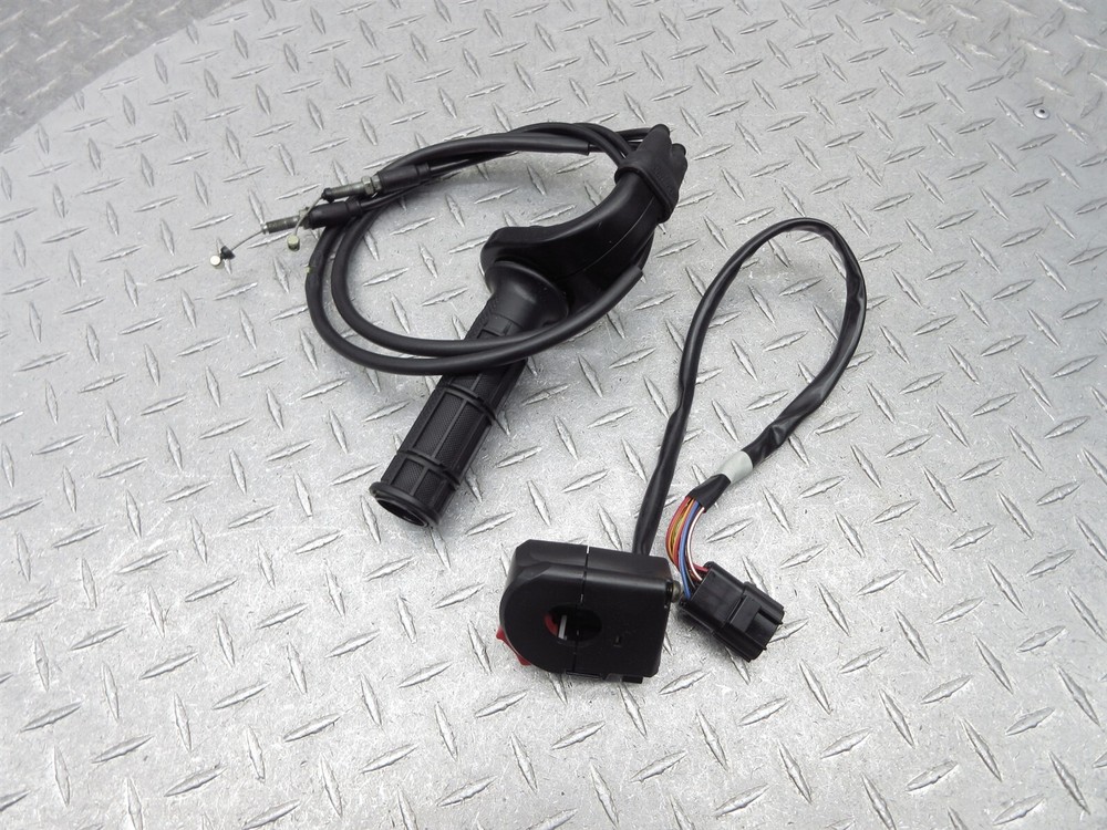 2005 05-06 Ducati Multistrada 1000 DS Right Handlebar Switch Throttle Control