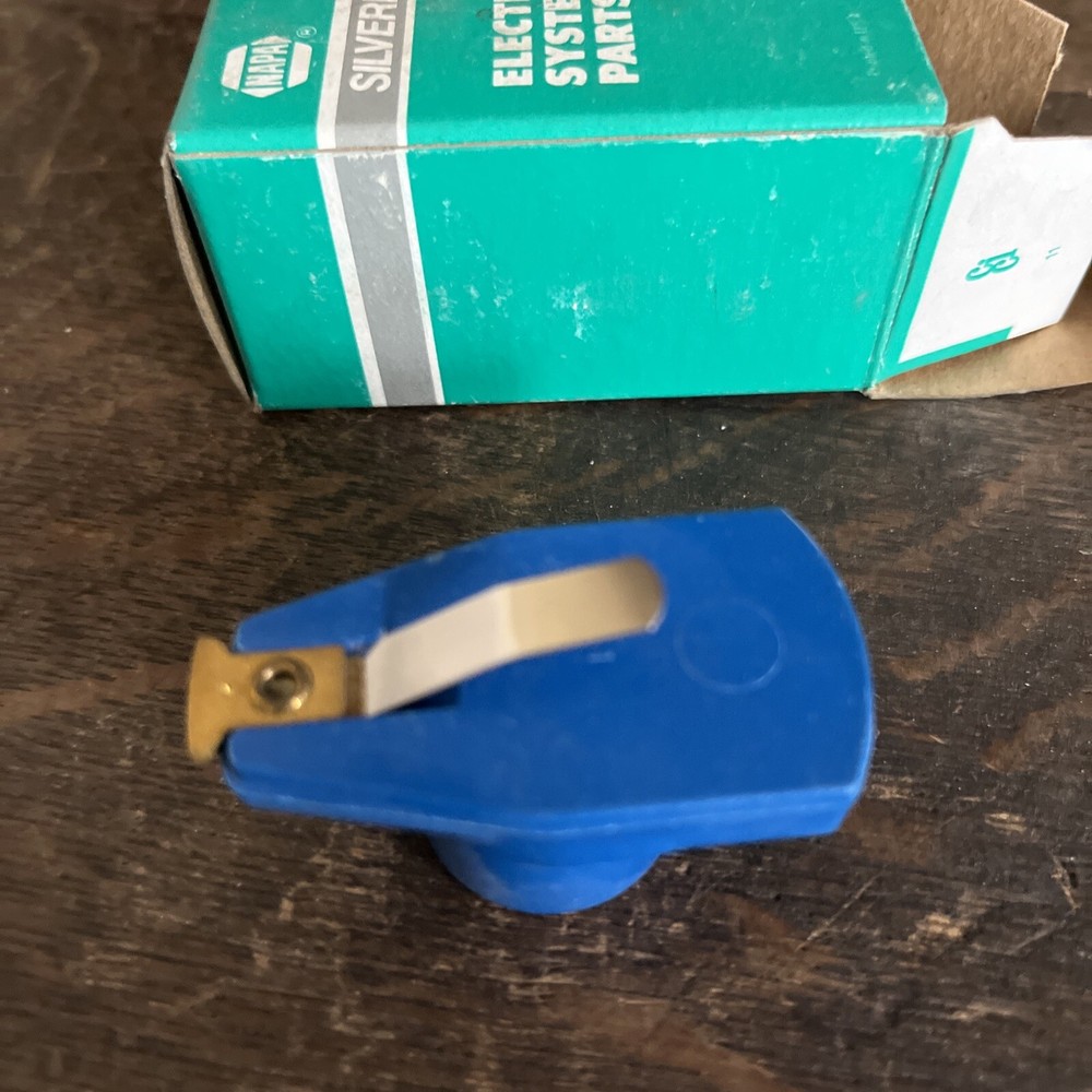 NOS NAPA SILVERLINE FA108SB Distributor Rotor Cap