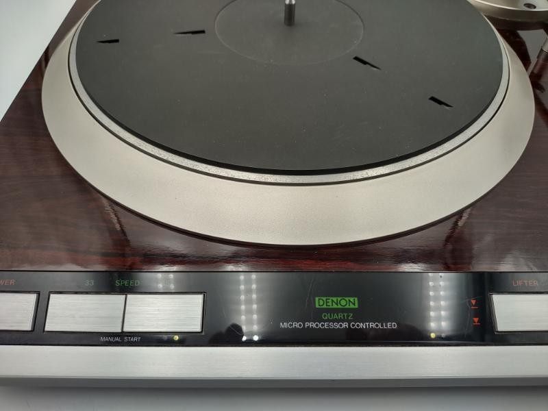 DENON DP-52F Direct Drive Microprocessor Controlled TURNTABLE with ORTOFON 2MRED