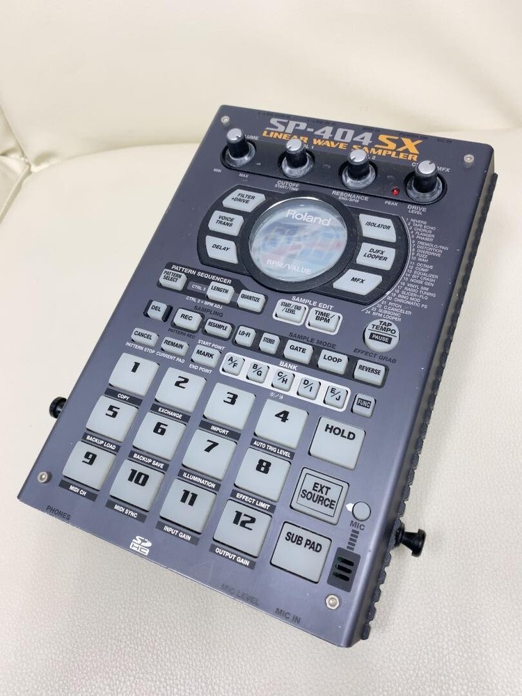 Roland SP-404SX Compact Linear Wave Sampler